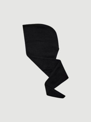 Como hood scarf the garment