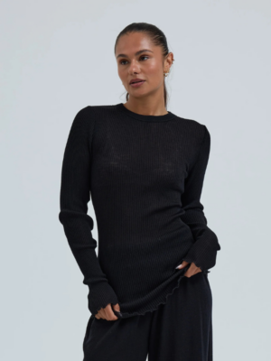 Woolen classic blouse black